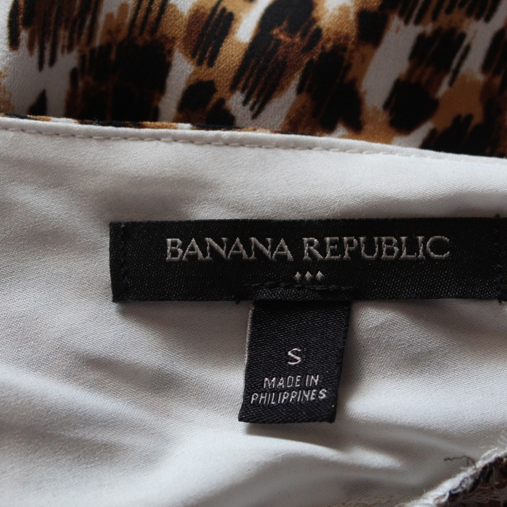 Banana Republic Brown & Beige Animal Print Peplum Blouse | Size S | Glam Chic - Picture 3 of 4